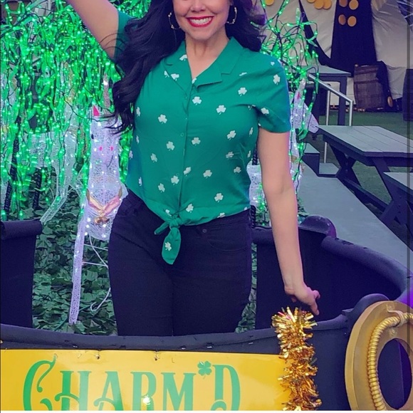 Women’s Clover Top - Picture 2 of 2